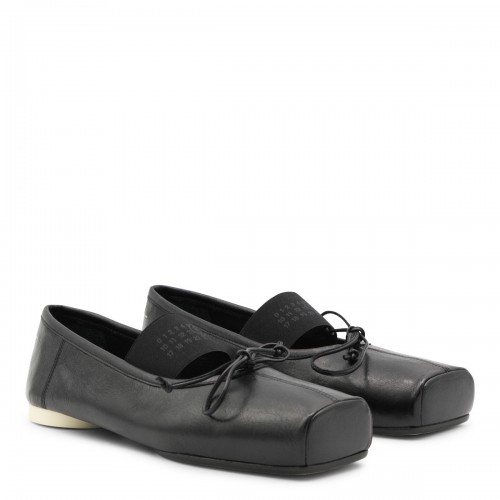 BLACK LEATHER FLATS