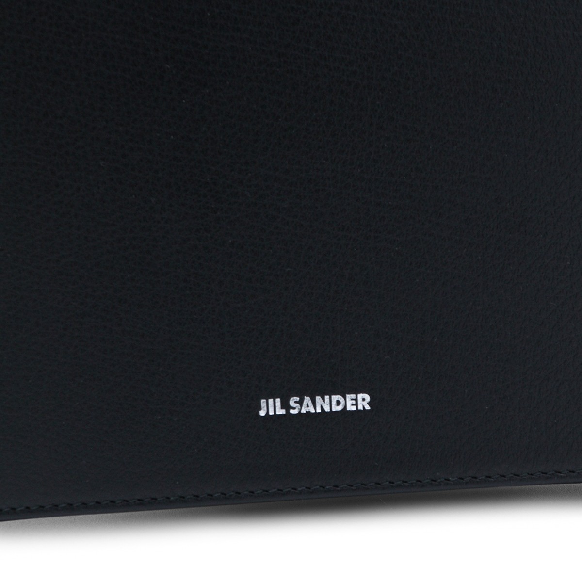 BLACK TANGLE FLAT SHOULDER BAG