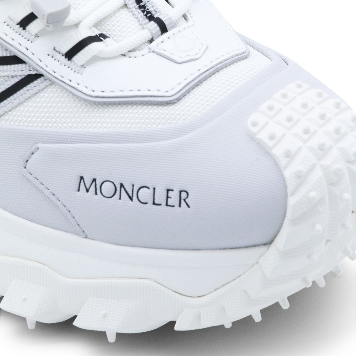 WHITE AND GREY LEATHER SNEAKERS