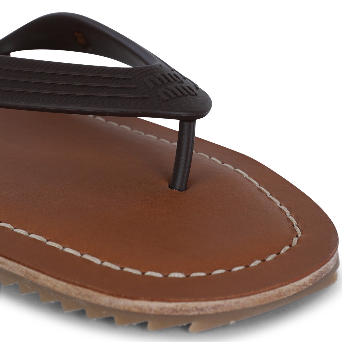 BROWN LEATHER FLAT