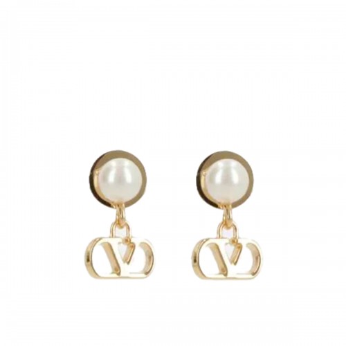 GOLD AND PEARL EARRINGS