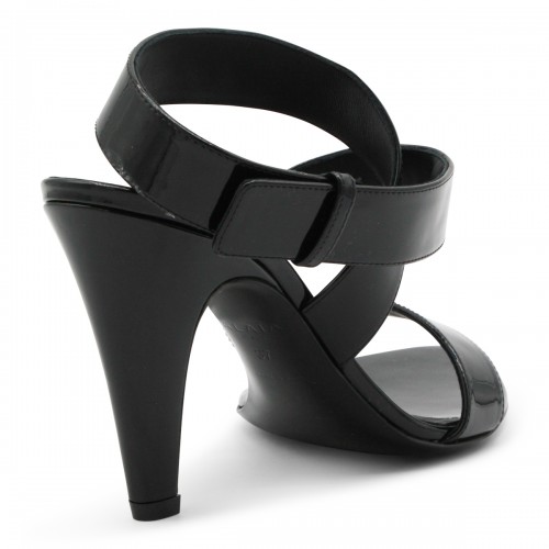 BLACK LEATHER SANDALS