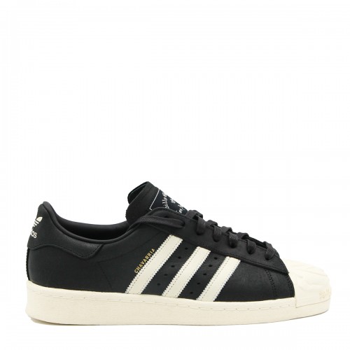 BLACK AND WHITE LEATHER SUPERSTAR SNEAKERS