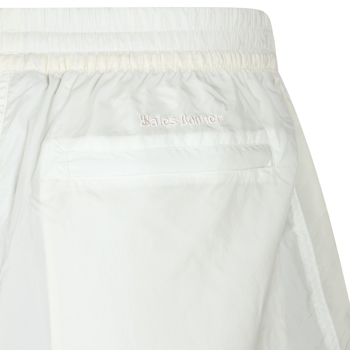 WHITE SHORTS