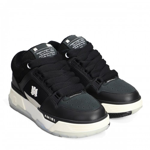 BLACK SNEAKERS