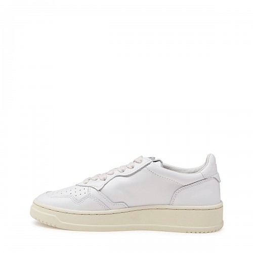 WHITE LEATHER MEDALISR LOW... 2