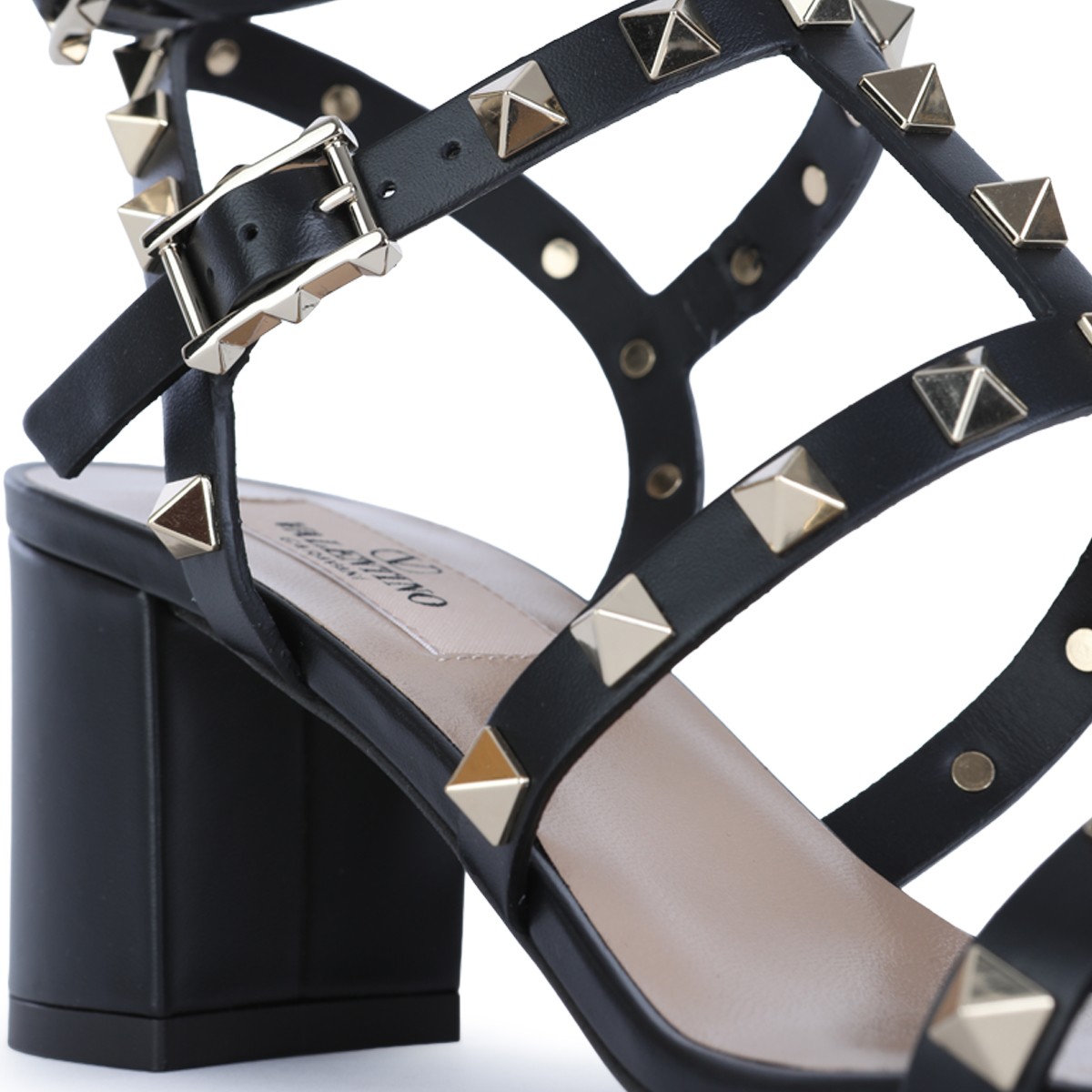 BLACK LEATHER SANDALS
