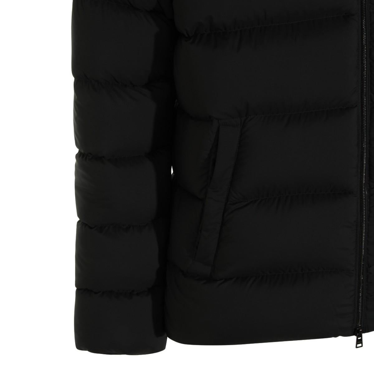BLACK DOWN JACKET
