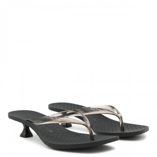 BLACK SANDALS