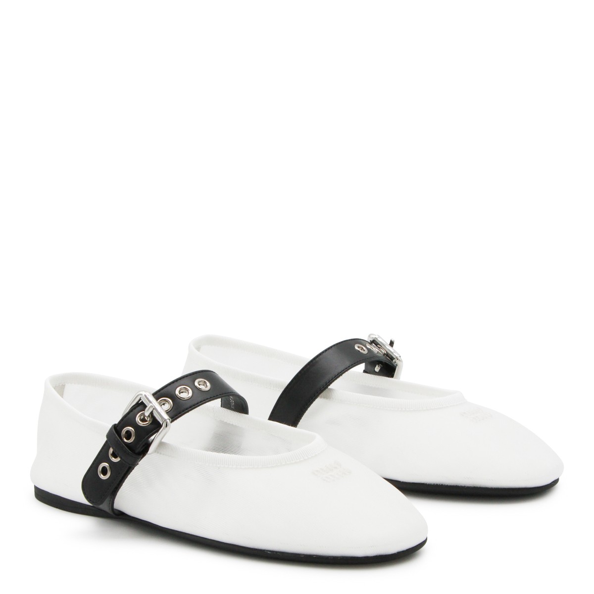 WHITE FLATS