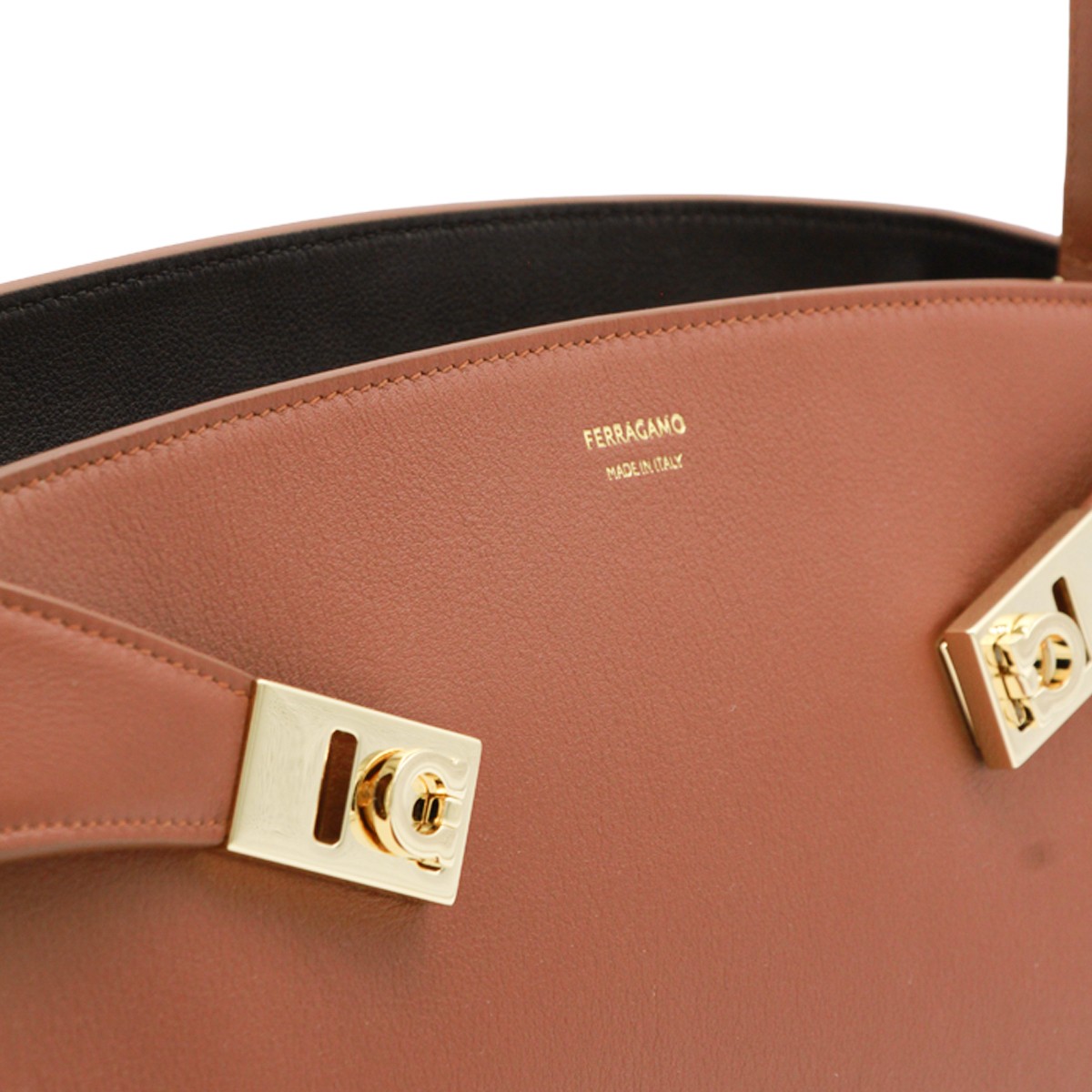 BROWN LEATHER HUG MINI SHOULDER BAG