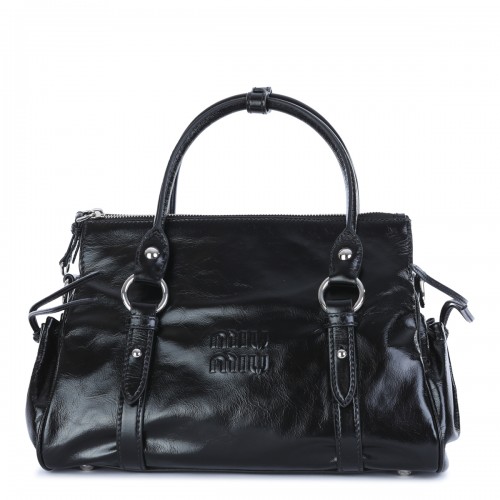 BLACK LEATHER GLOSSY SHOULDER BAG