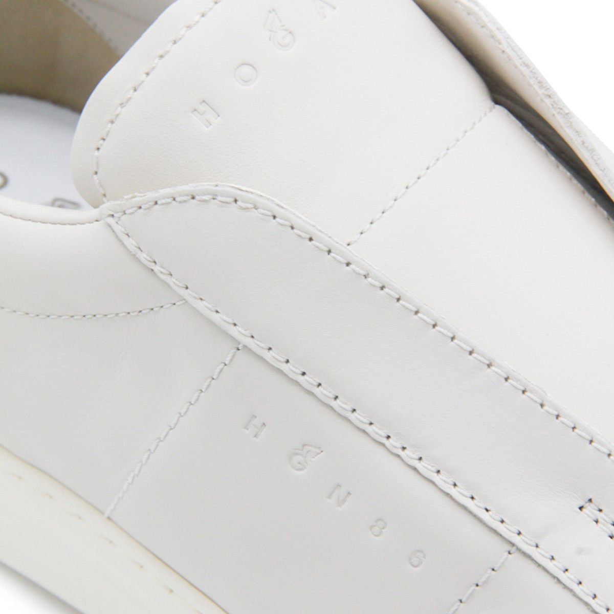 WHITE LEATHER SNEAKERS