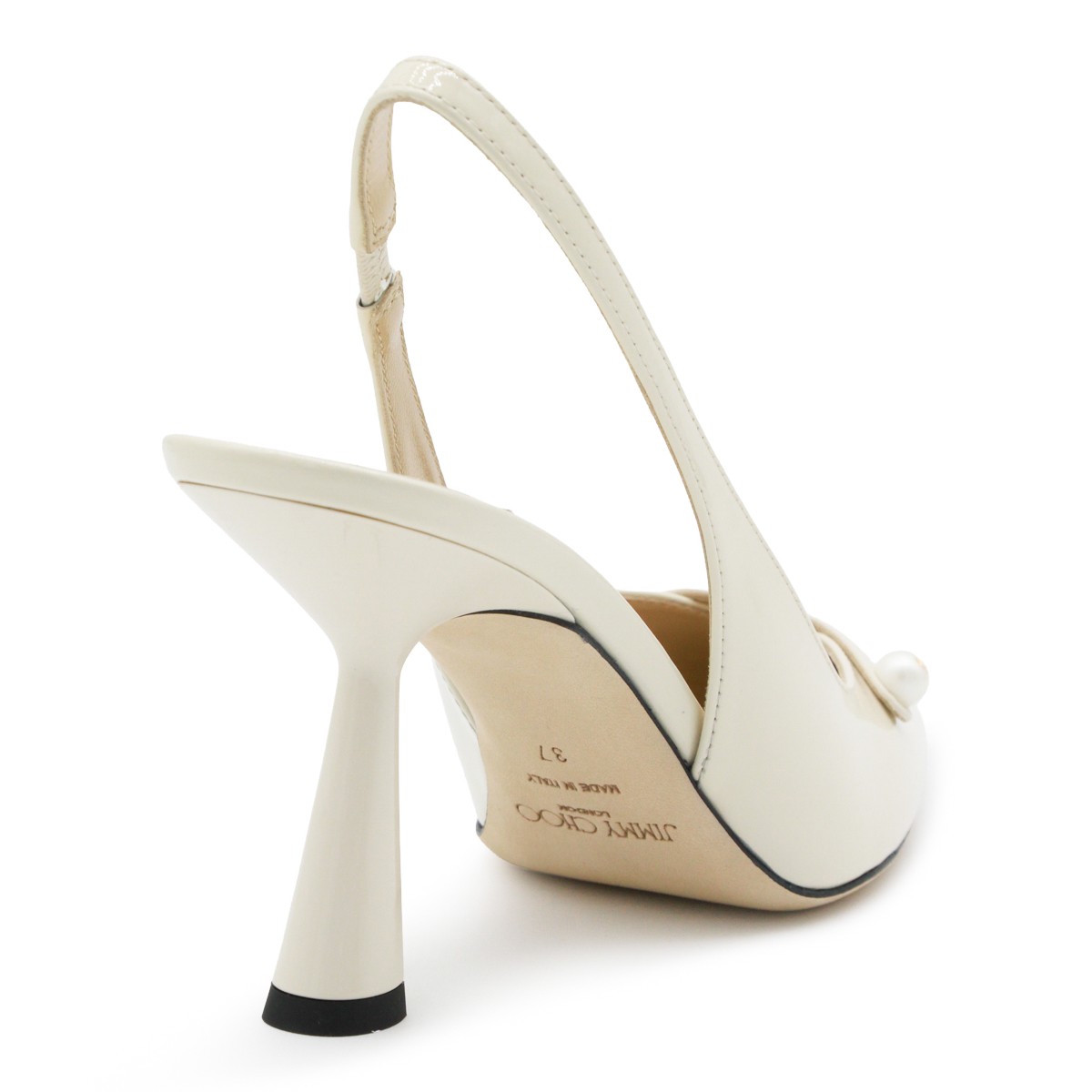 WHITE LEATHER PUMPS