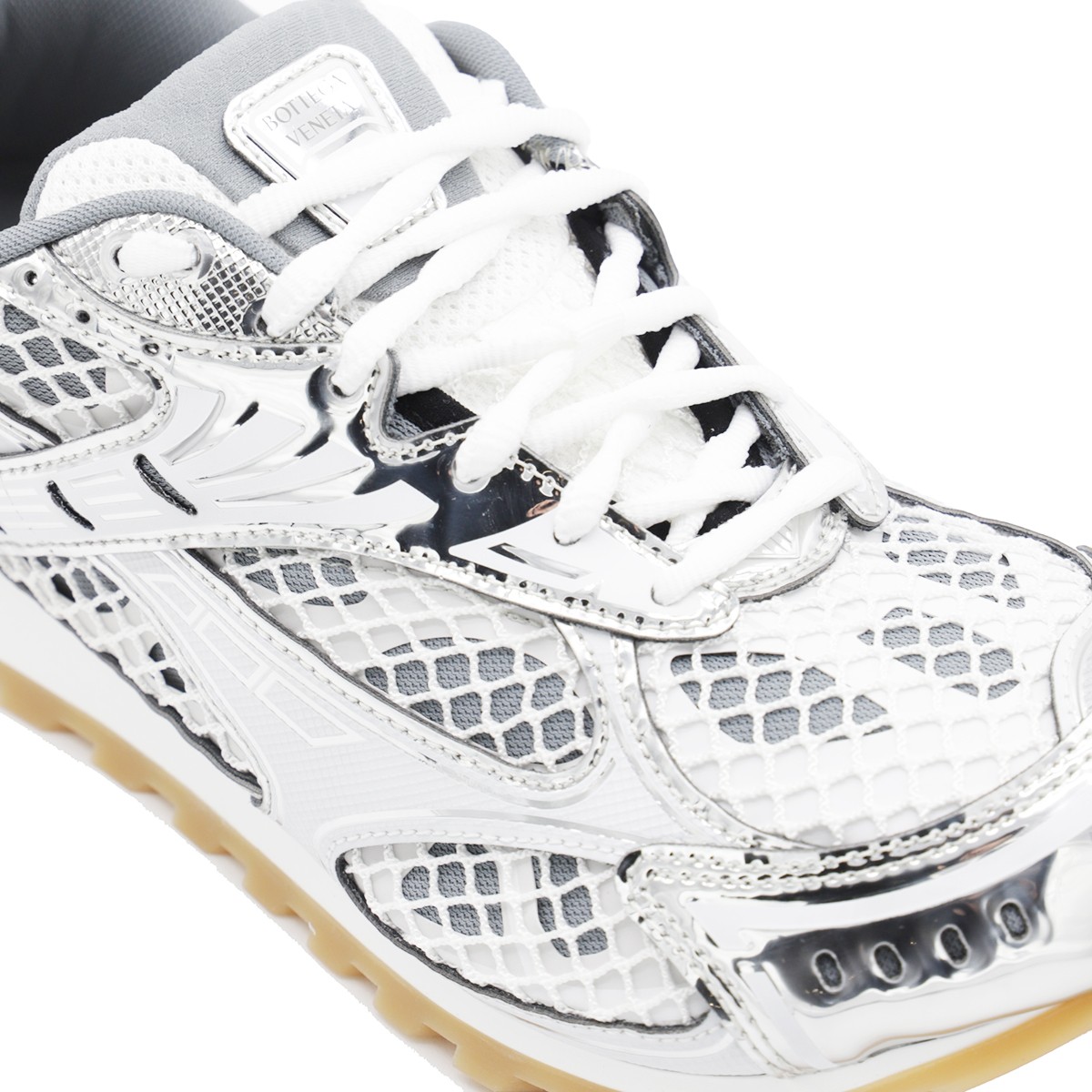 WHITER AND SILVER ORBIT SNEAKERS