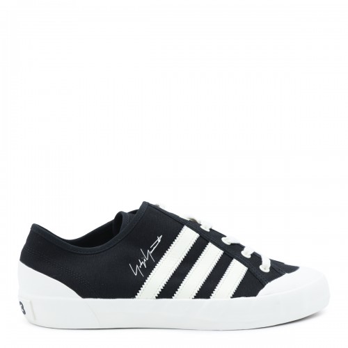 BLACK AND WHITE NISI SNEAKERS