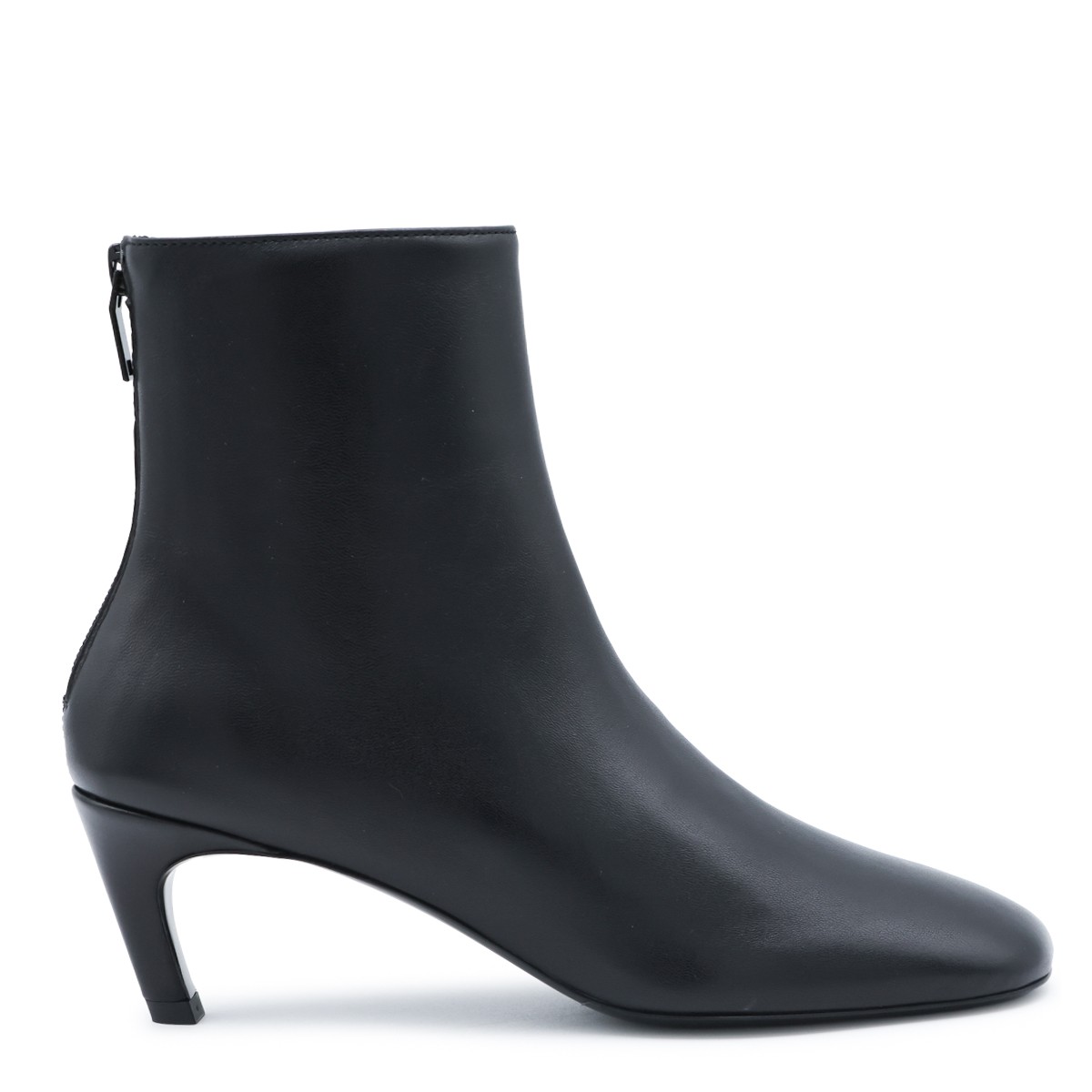 BLACK LEATHER BOOTS