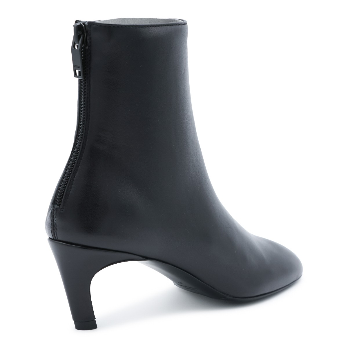 BLACK LEATHER BOOTS