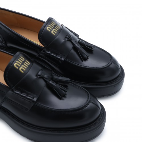BLACK LEATHER PLATFORM LOAFERS