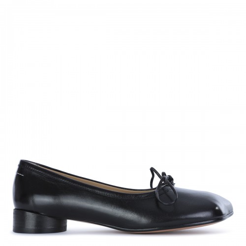 BLACK LEATHER BALLET FLATS