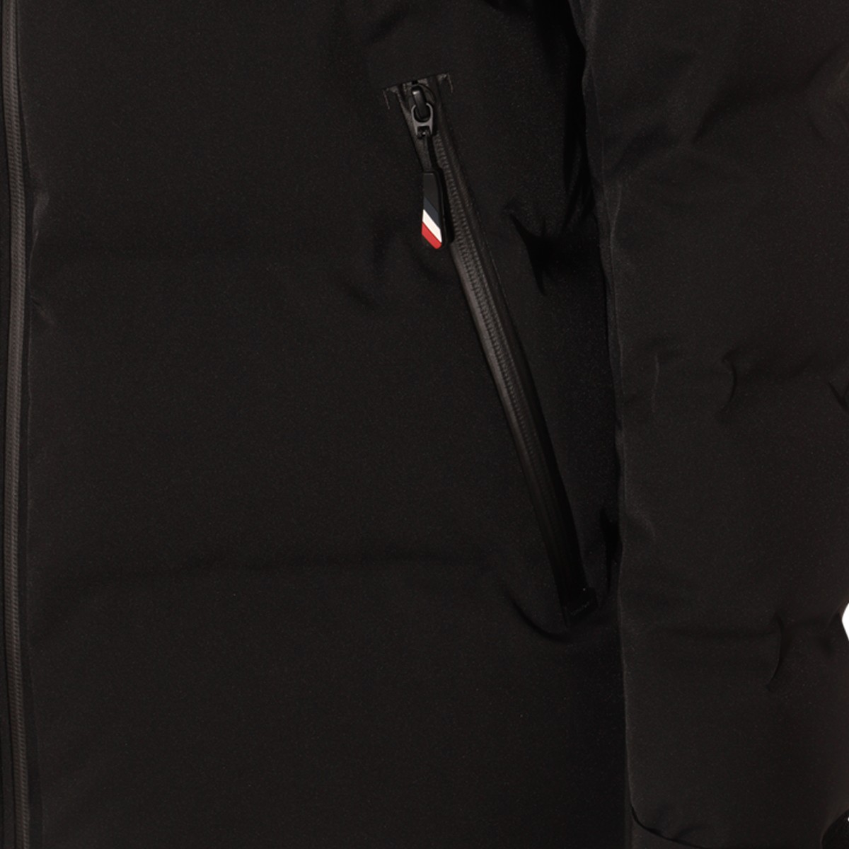 BLACK DOWN JACKET
