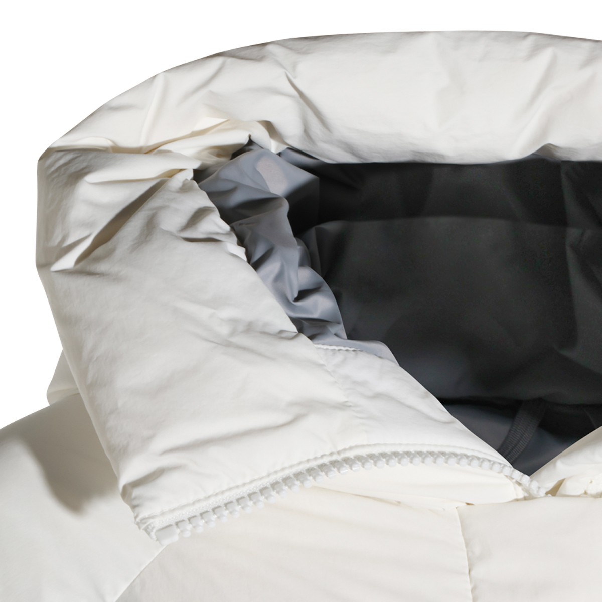 WHITE CHILLIWACK PUFFER RECYCLED...