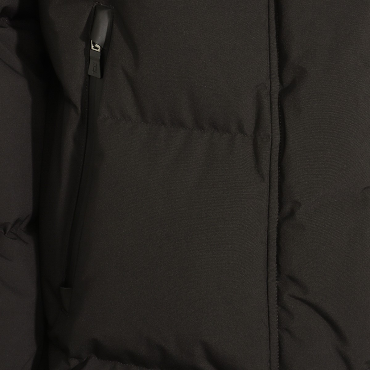 BLACK DOWN JACKET