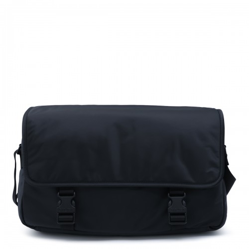 BLACK NYLON MESSENGER BAG