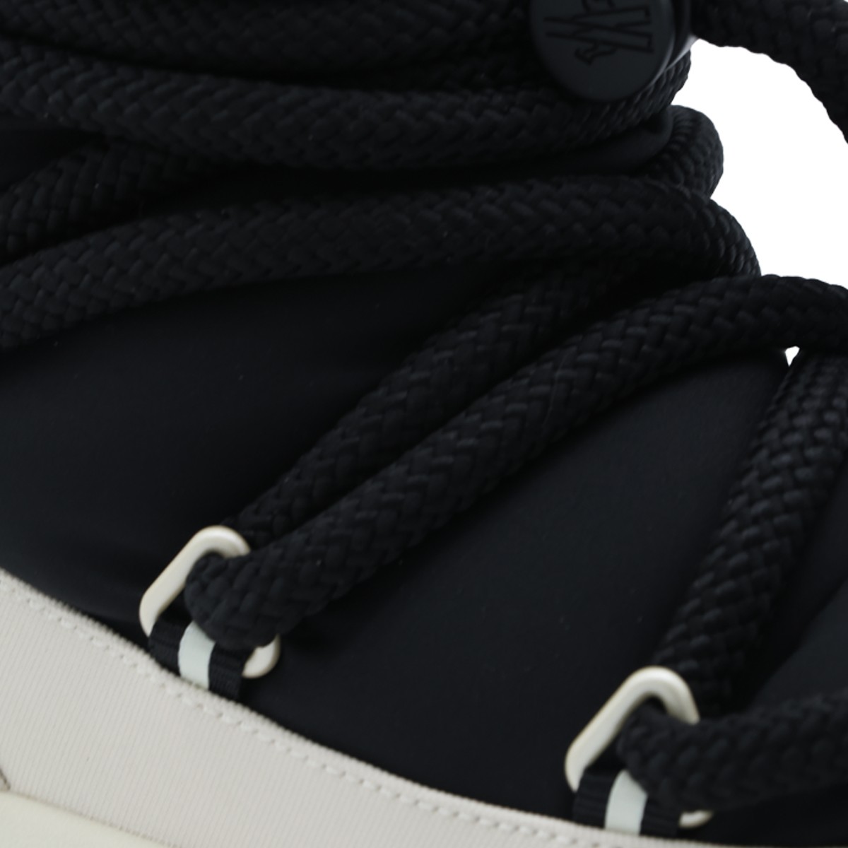 BLACK TECHNICAL FABRIC MONPULSE...